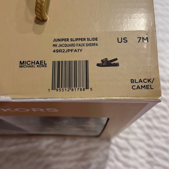 NWT Michael Kors JuniperSlipper Slide size 7 - Picture 6 of 6